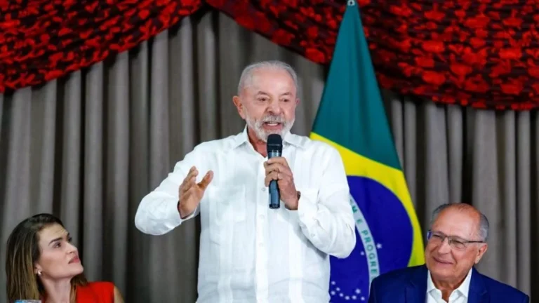 Lula-durante-reuniao-de-campanha-5-out-2026-848x477